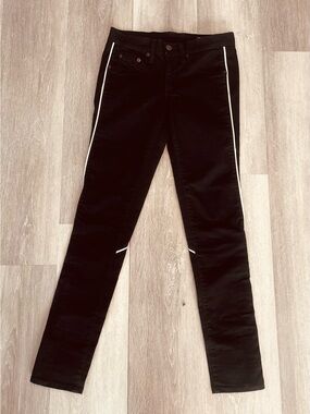 Rag & Bone Skinny Black Jeans with white piping. SZ 26